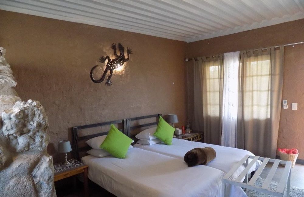 Eldorado Guest House & Camping Okaukuejo Esterno foto