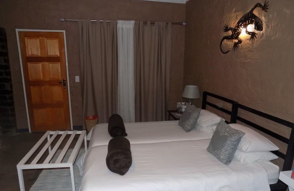 Eldorado Guest House & Camping Okaukuejo Esterno foto